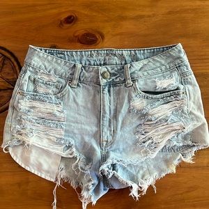 American Eagle Outfitters Jean short (Size 6)